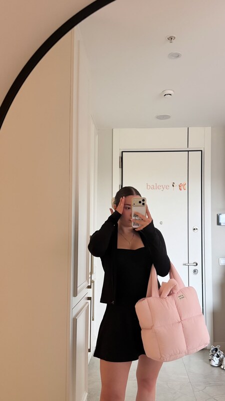 miafitz nude photo 1