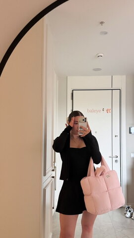 miafitz nude photo 1