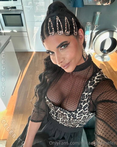 Micaela Schäfer nude photo 18