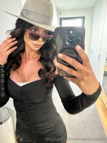 Micaela Schäfer nude photo 27