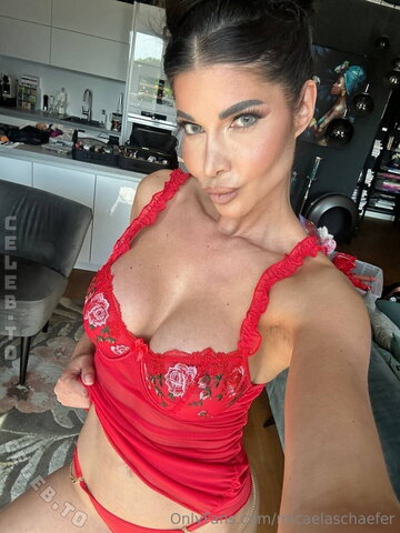 Micaela Schäfer nude photo 2