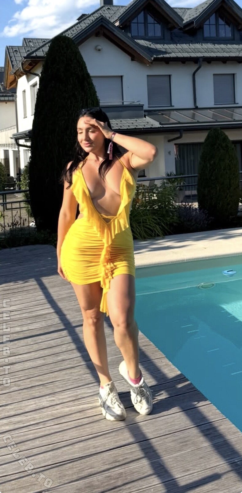 Micha Prinz nude photo 1