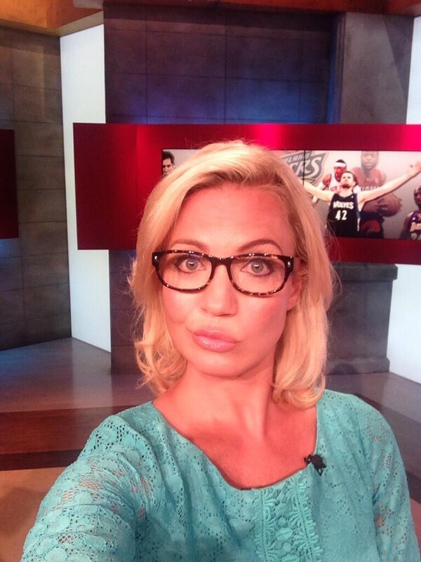 Michelle Beadle nude photo 15