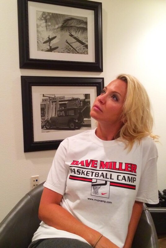 Michelle Beadle nude photo 17