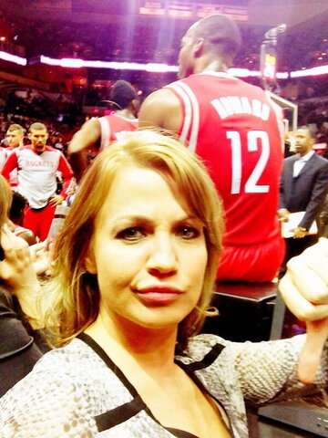 Michelle Beadle nude photo 7