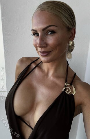Michelle Czaja nude photo 5