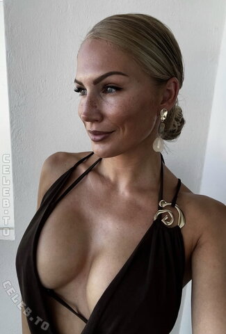 Michelle Czaja nude photo 4