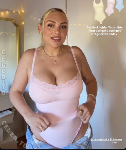 Michelle Daniaux nude photo 14