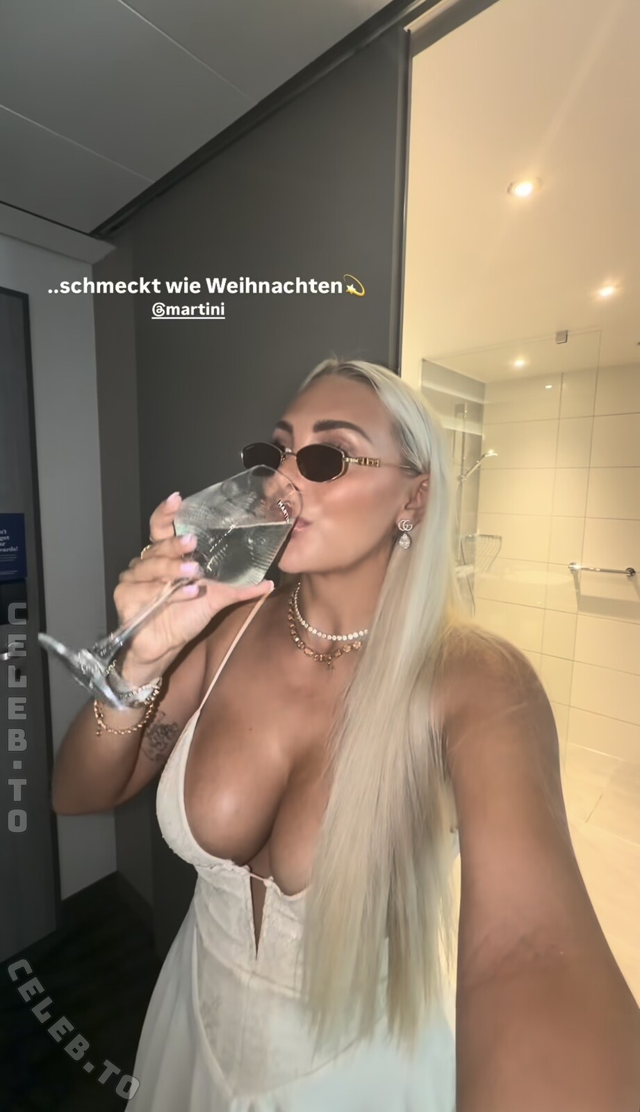 Michelle Daniaux nude photo 3