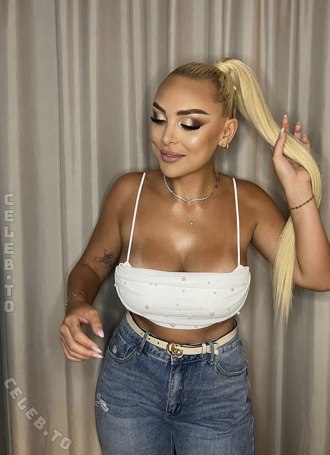 Michelle Daniaux nude photo 2