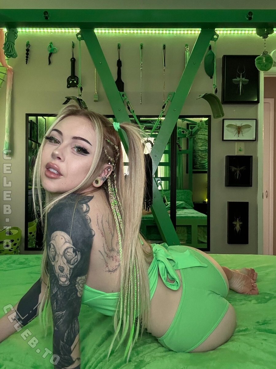 Michelle Green nude photo 6