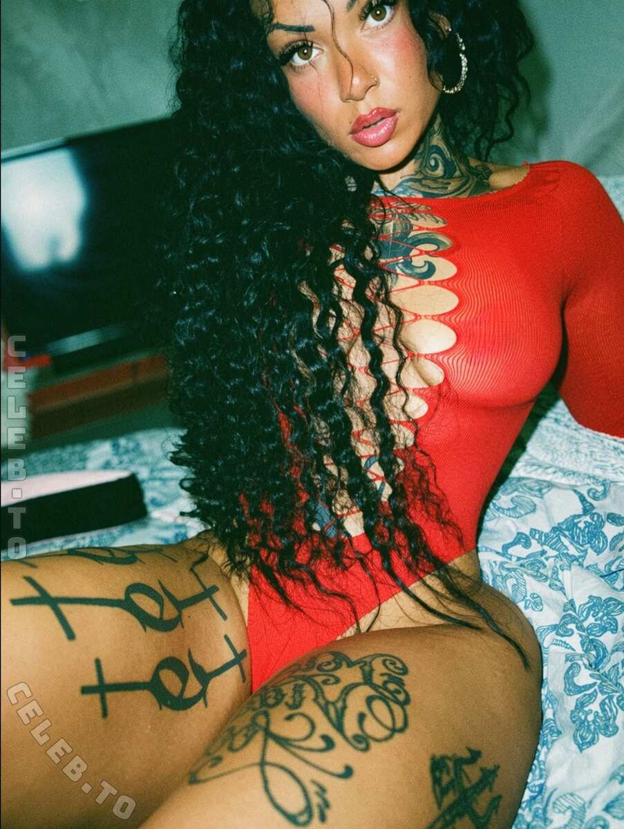 Michelle Gräff nude photo 3