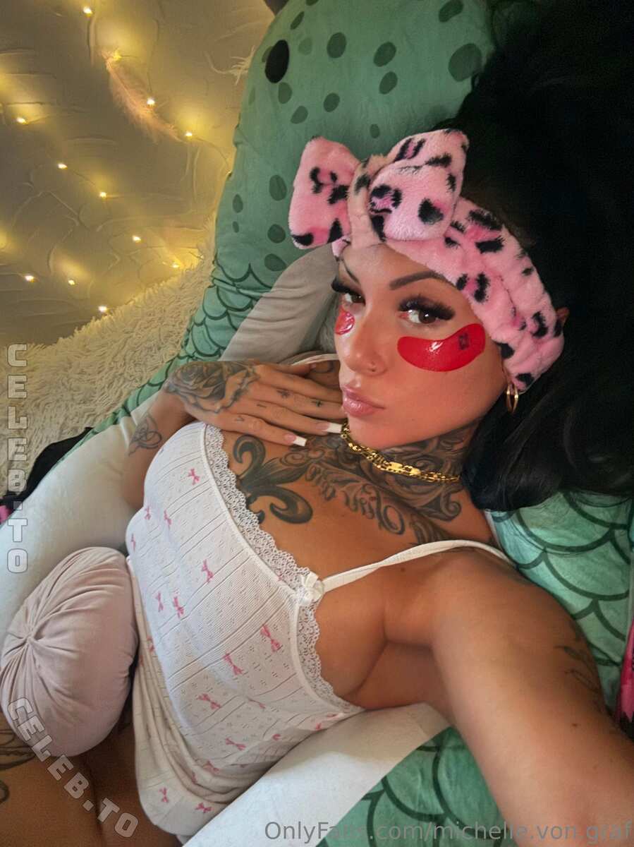 Michelle Gräff nude photo 1