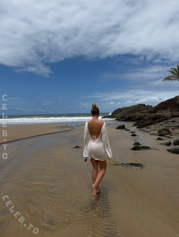 Michelle Hartmann nude photo 12