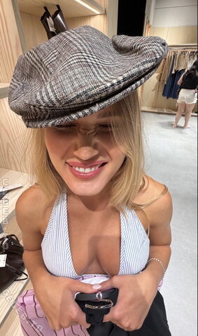 Michelle Hartmann nude photo 6