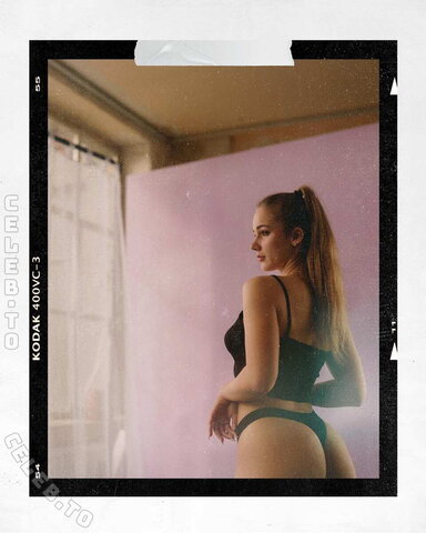 Michelle Hartmann nude photo 74