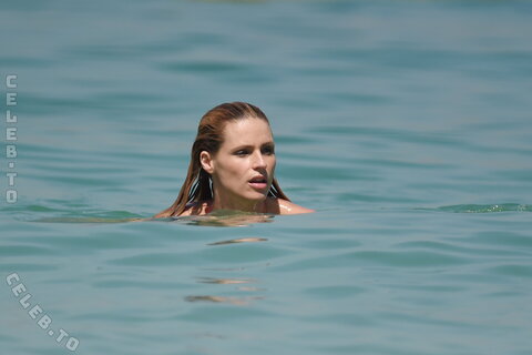 Michelle Hunziker nude photo 67
