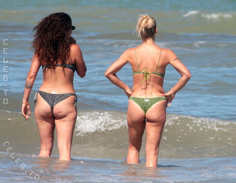 Michelle Hunziker nude photo 147