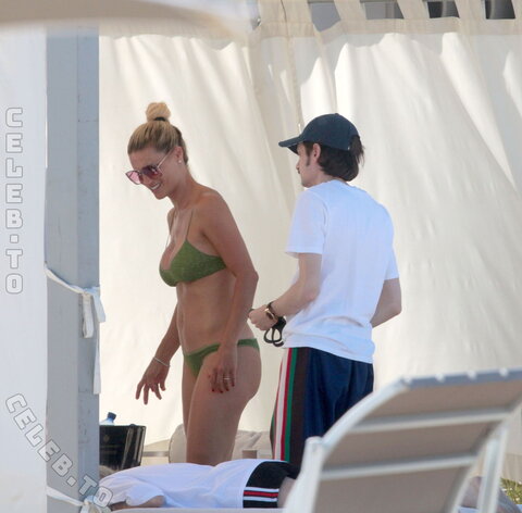 Michelle Hunziker nude photo 161