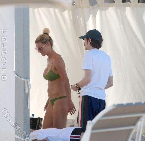 Michelle Hunziker nude photo 162