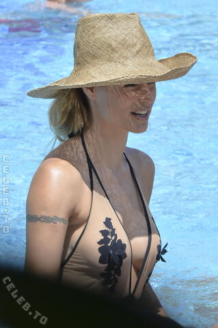 Michelle Hunziker nude photo 202