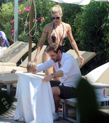 Michelle Hunziker nude photo 206