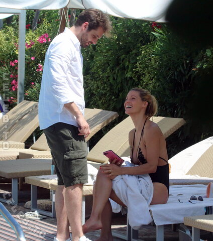 Michelle Hunziker nude photo 207