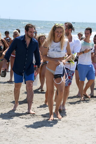 Michelle Hunziker nude photo 287