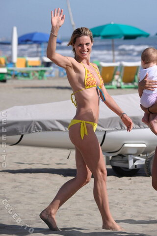 Michelle Hunziker nude photo 334