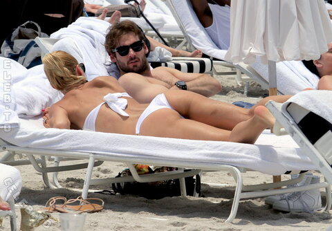 Michelle Hunziker nude photo 363