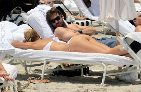 Michelle Hunziker nude photo 364