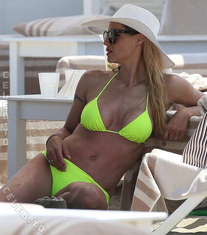 Michelle Hunziker nude photo 444