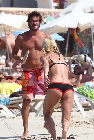 Michelle Hunziker nude photo 489