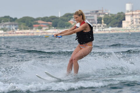 Michelle Hunziker nude photo 540