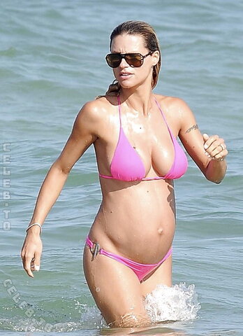 Michelle Hunziker nude photo 15