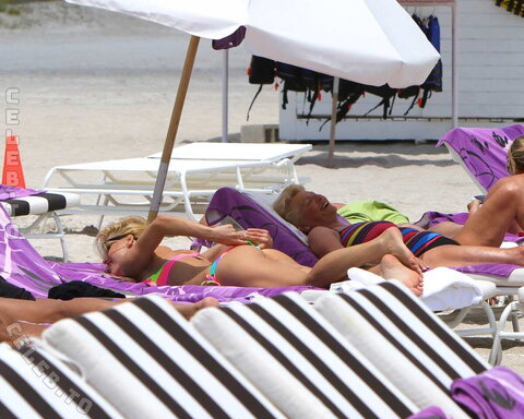 Michelle Hunziker nude photo 608