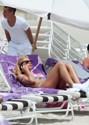 Michelle Hunziker nude