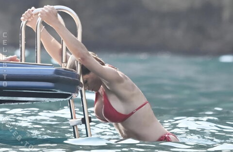 Michelle Hunziker photo 3