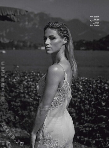 Michelle Hunziker nude photo 22