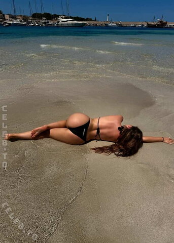 Michelle Knaub nude photo 19