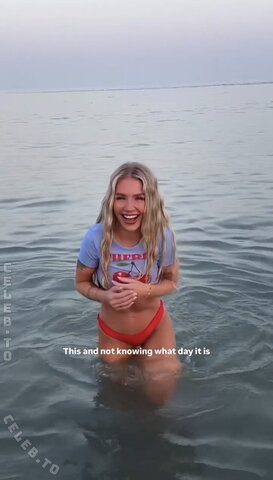 Michelle Mišić nude photo 3
