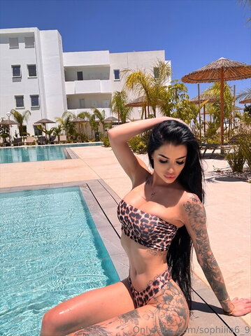michelle6_9 nude photo 1