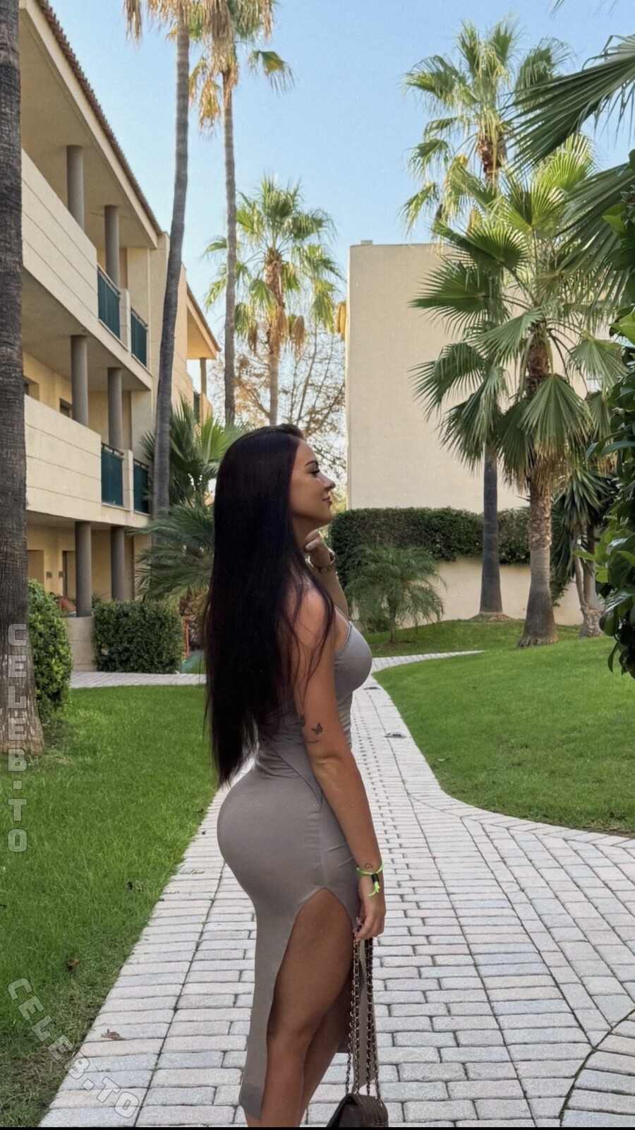 Michellezin nude photo 2