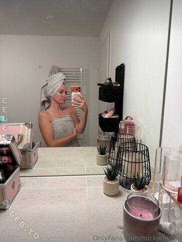 Micky Muffin – Would be cool if someone would cream me now 👌👈🔥💦