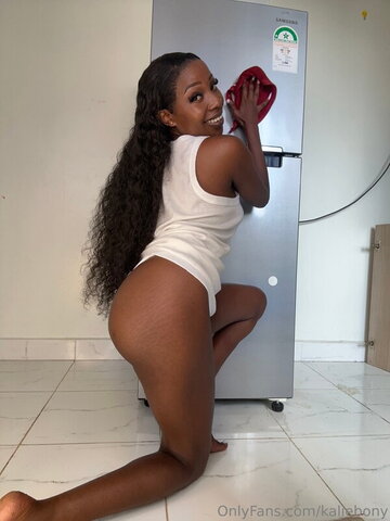 Midnight Kali nude photo 18