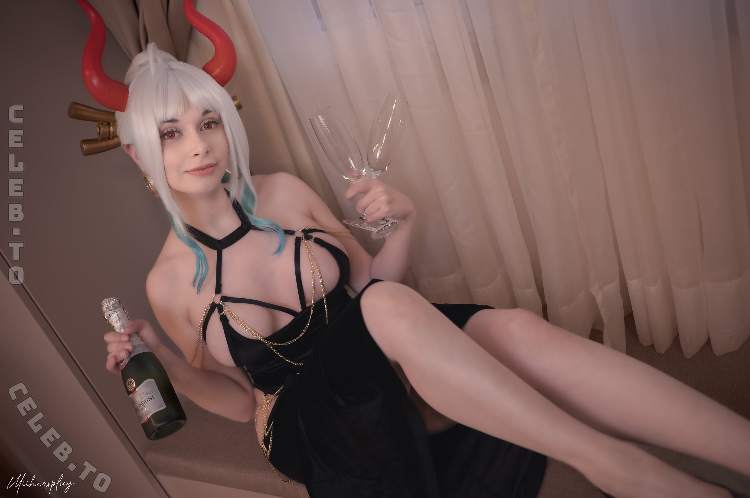 Miih Cosplay nude photo 10