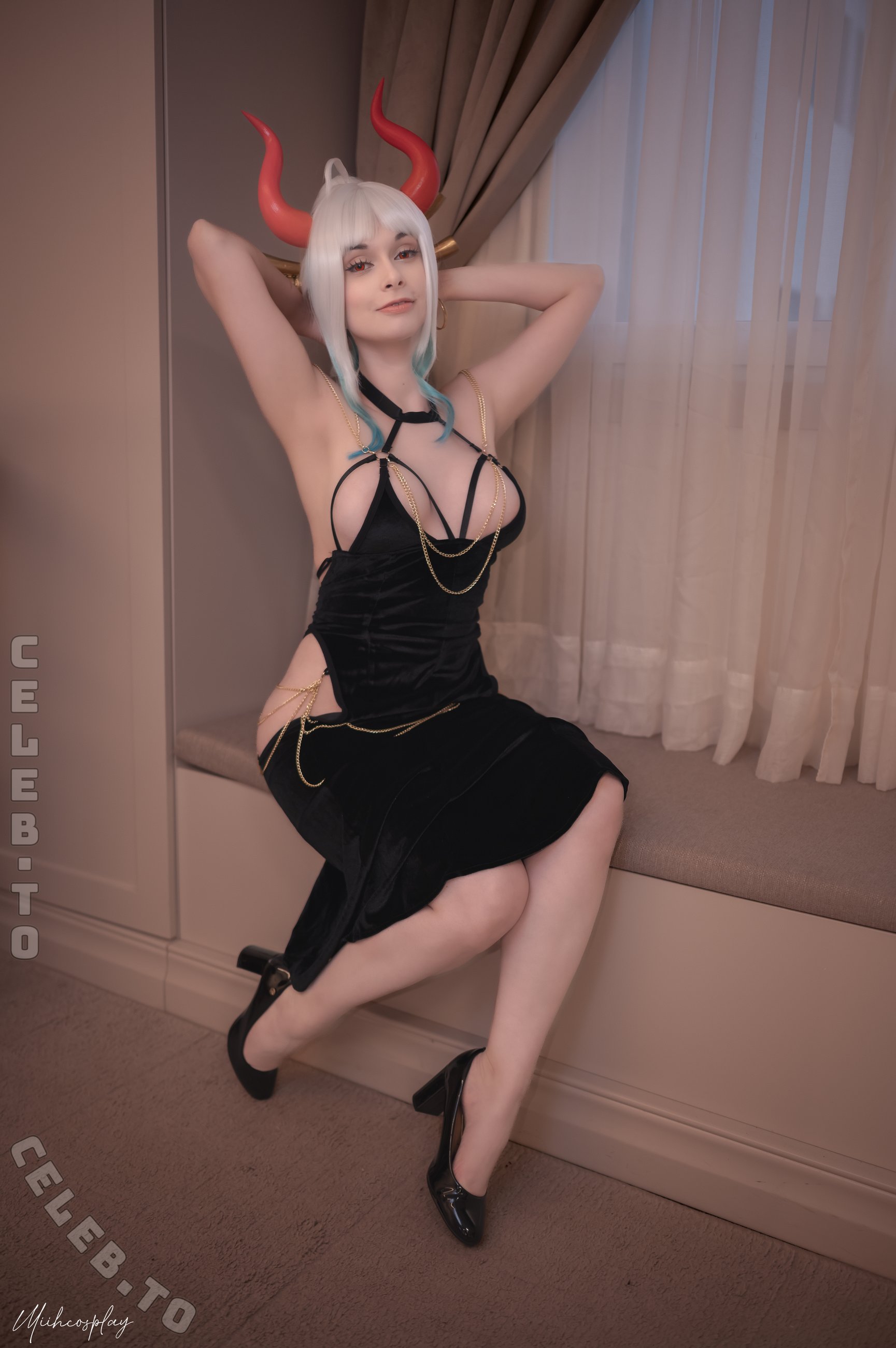Miih Cosplay nude photo 12
