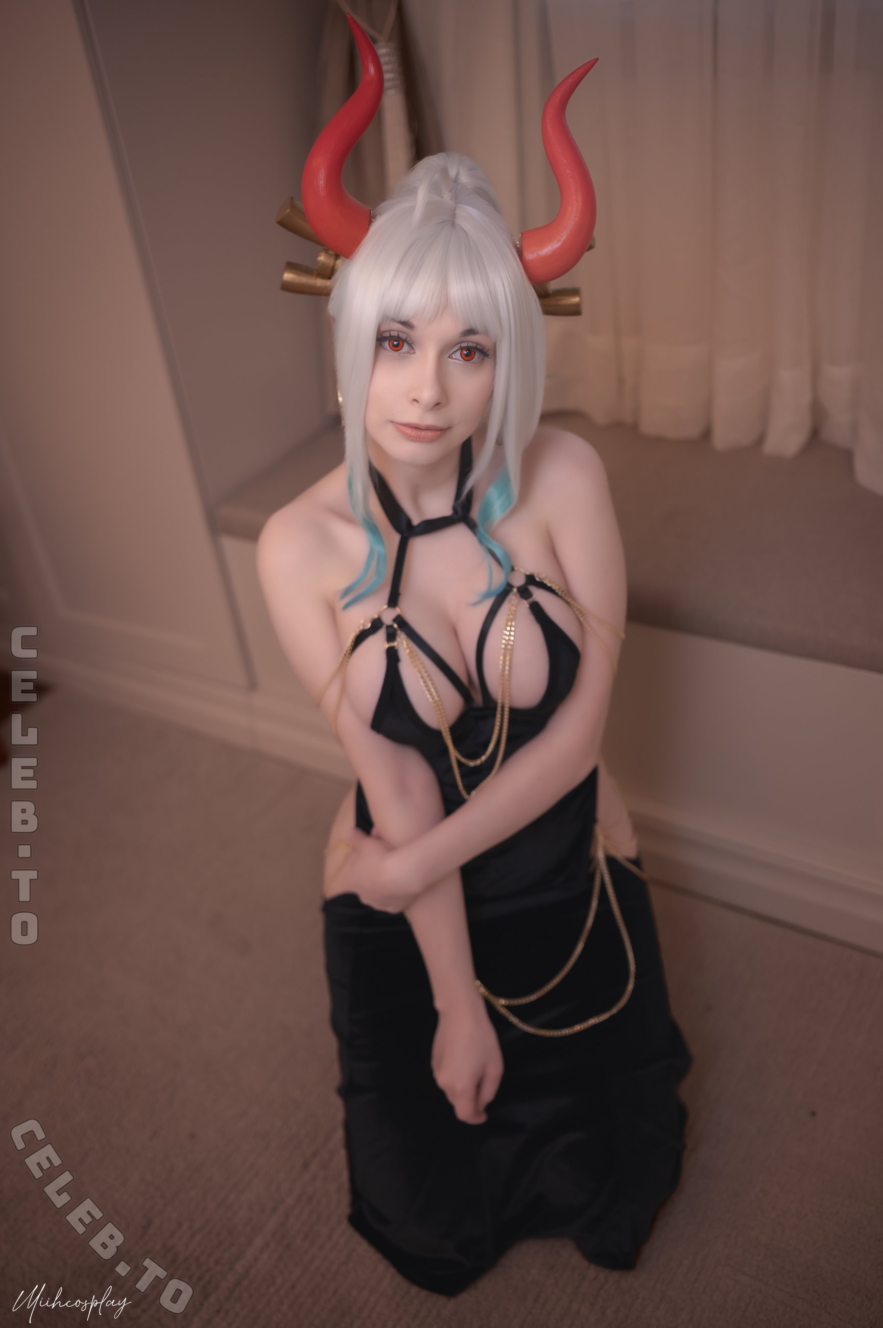 Miih Cosplay nude photo 2