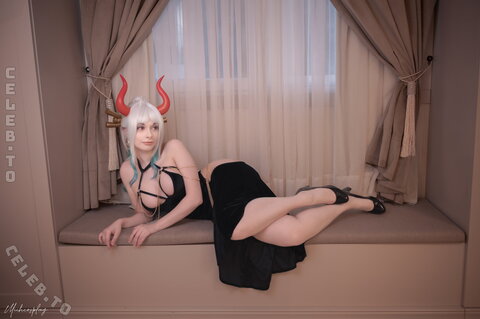 Miih Cosplay photo 3