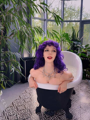 Mik Allen nude photo 327